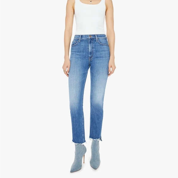MOTHER Denim - Mother Denim High Waisted Rider Ankle Step Fray
Wash: Loafers And Lassos 26